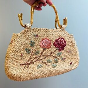 Vintage Cappelli Straworld Rose Embroidered Bamboo Handles Straw Handbag Purse